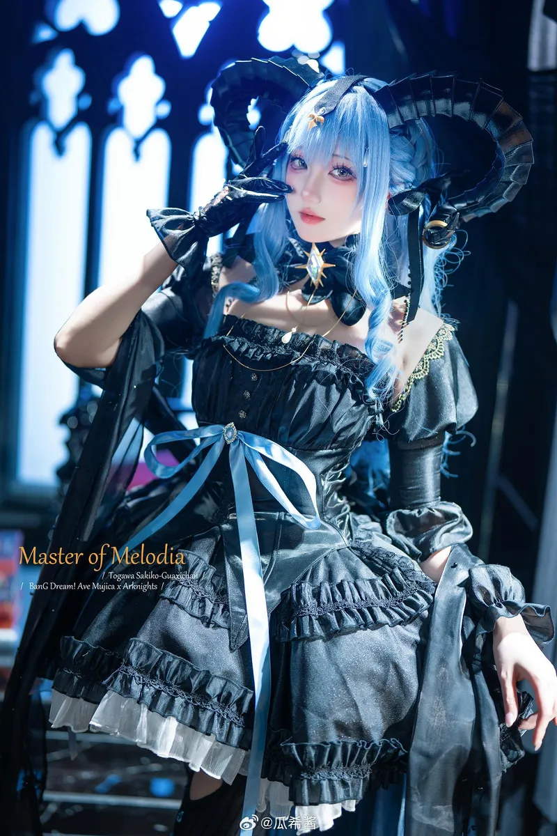 《明日方舟》丰川祥子cosplay展示