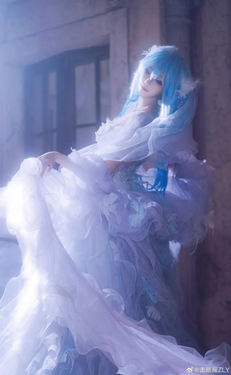 《鸣潮》守岸人cosplay展示