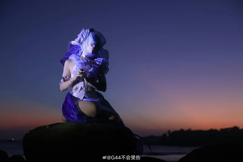 《鸣潮》守岸人Cosplay展示