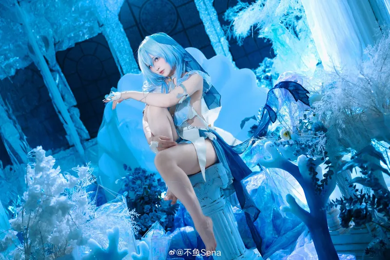 《鸣潮》守岸人Cosplay展示