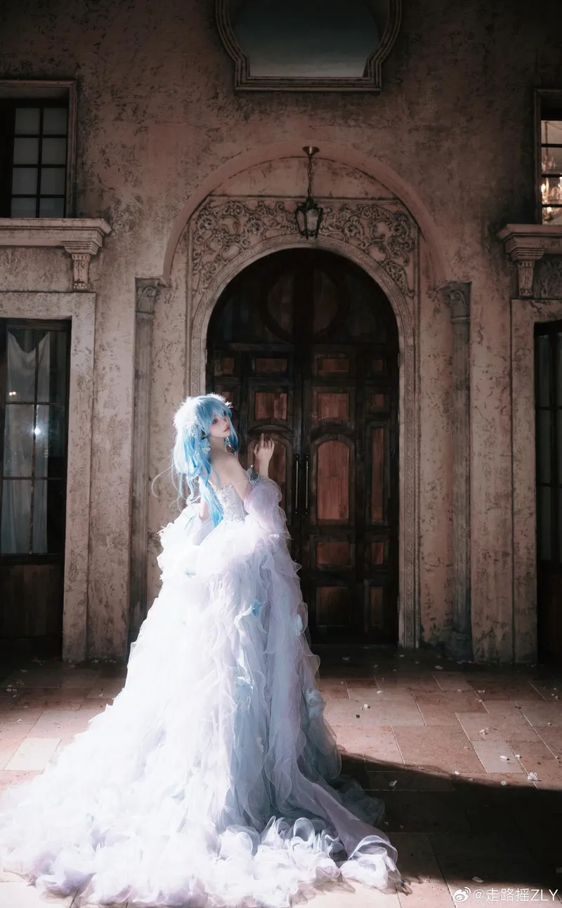 《鸣潮》守岸人cosplay展示