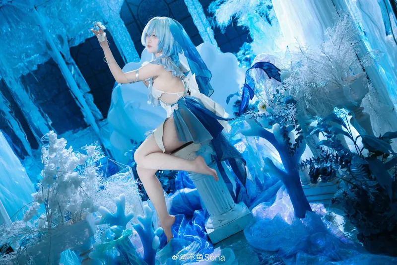 《鸣潮》守岸人Cosplay展示