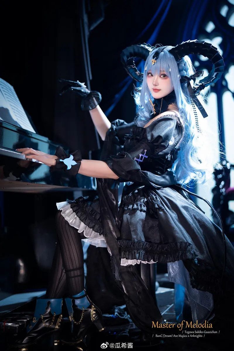 《明日方舟》丰川祥子cosplay展示