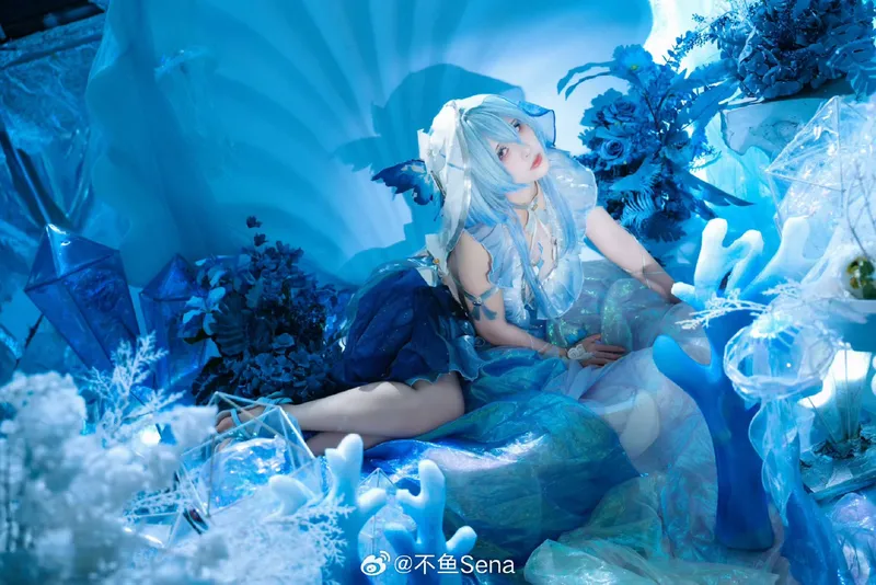 《鸣潮》守岸人Cosplay展示