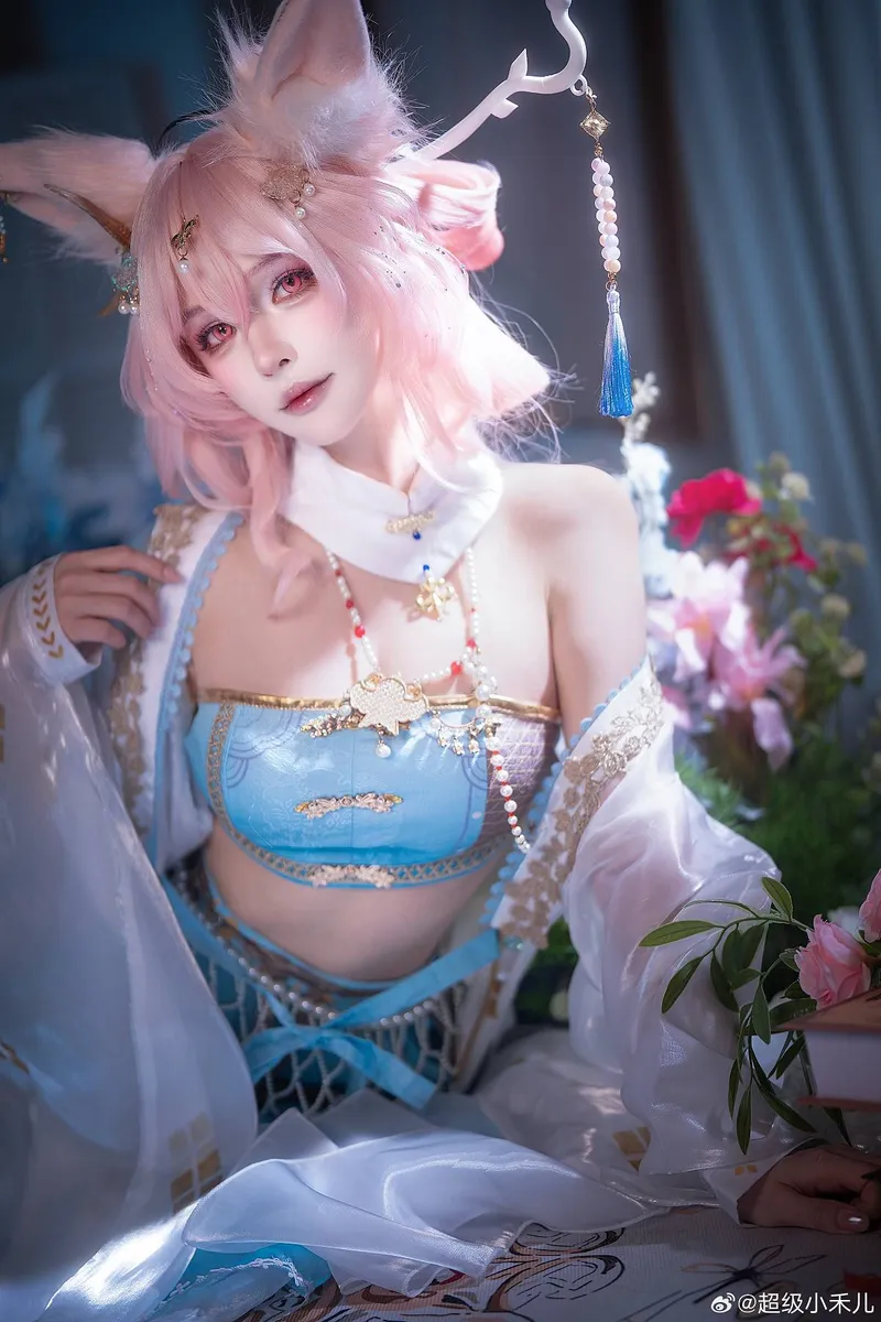 《明日方舟》鸿雪cosplay