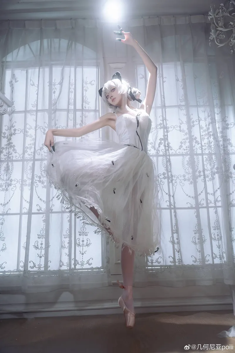 《明日方舟》多萝西cosplay