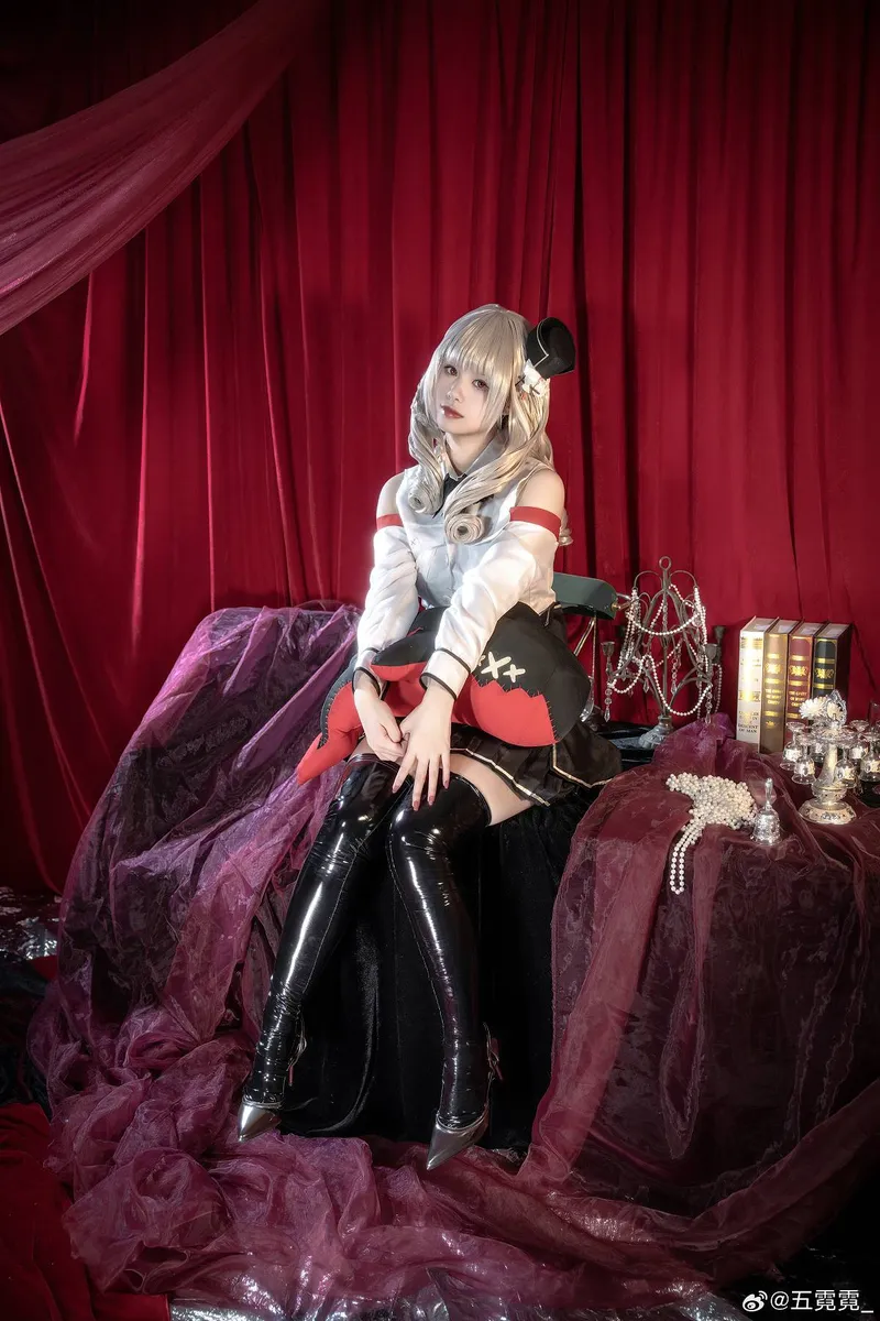 《碧蓝航线》吕佐夫cosplay展示