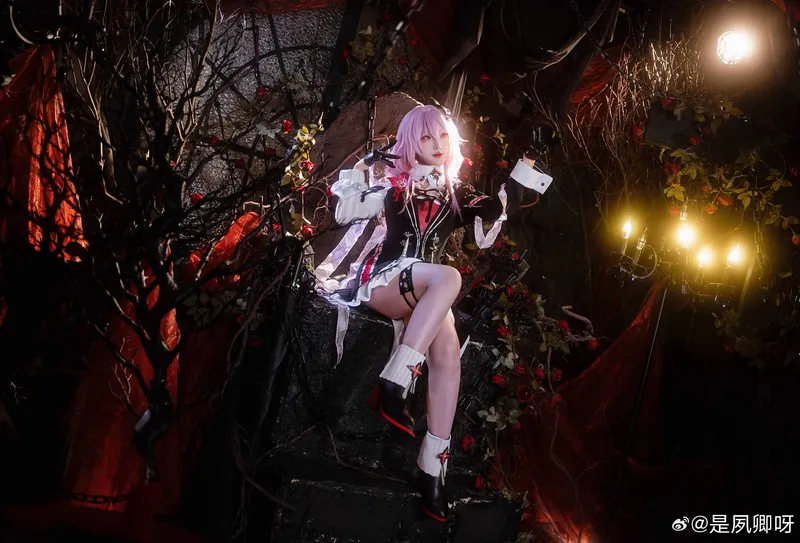 《崩坏星穹铁道》长夜月cosplay展示