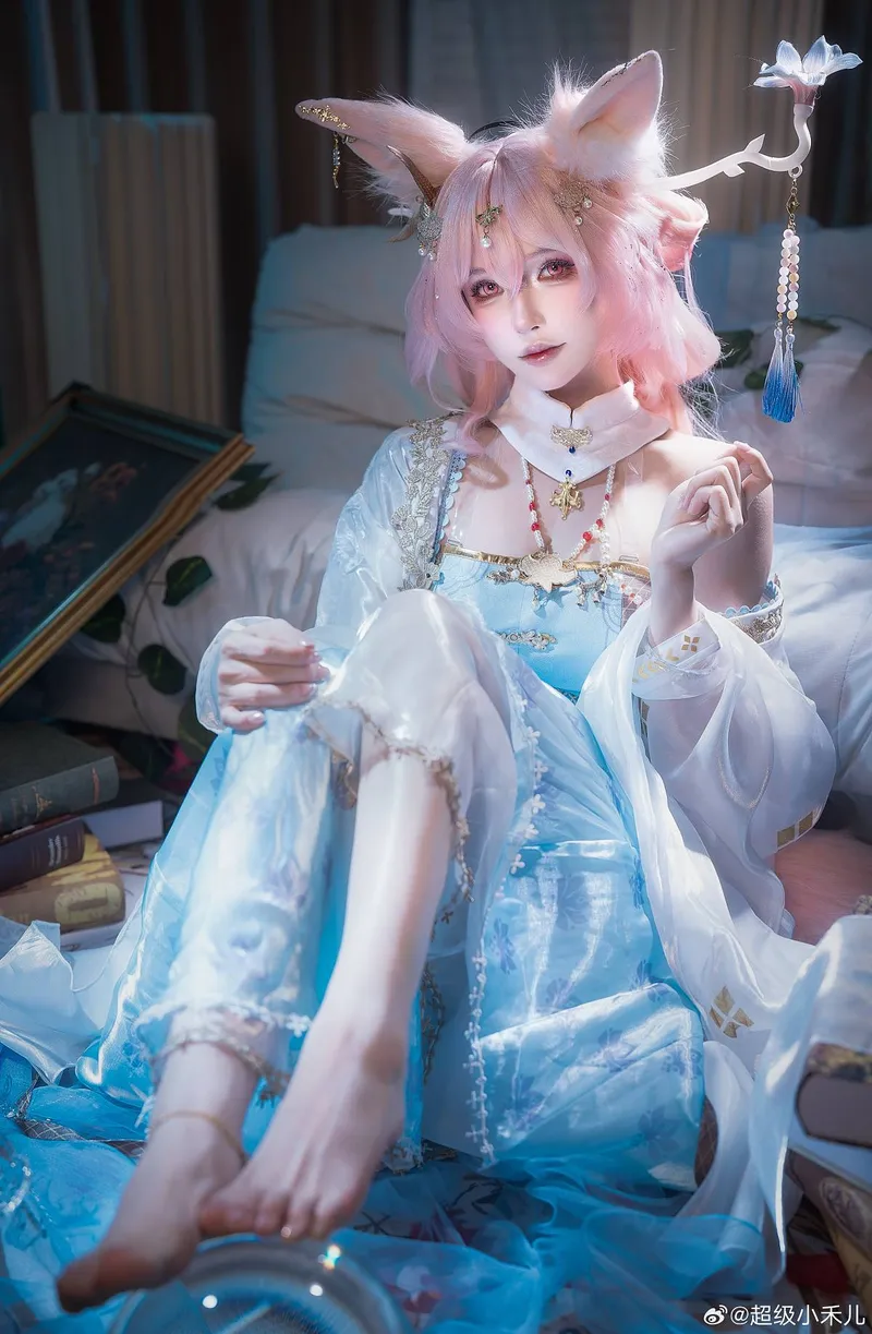 《明日方舟》鸿雪cosplay