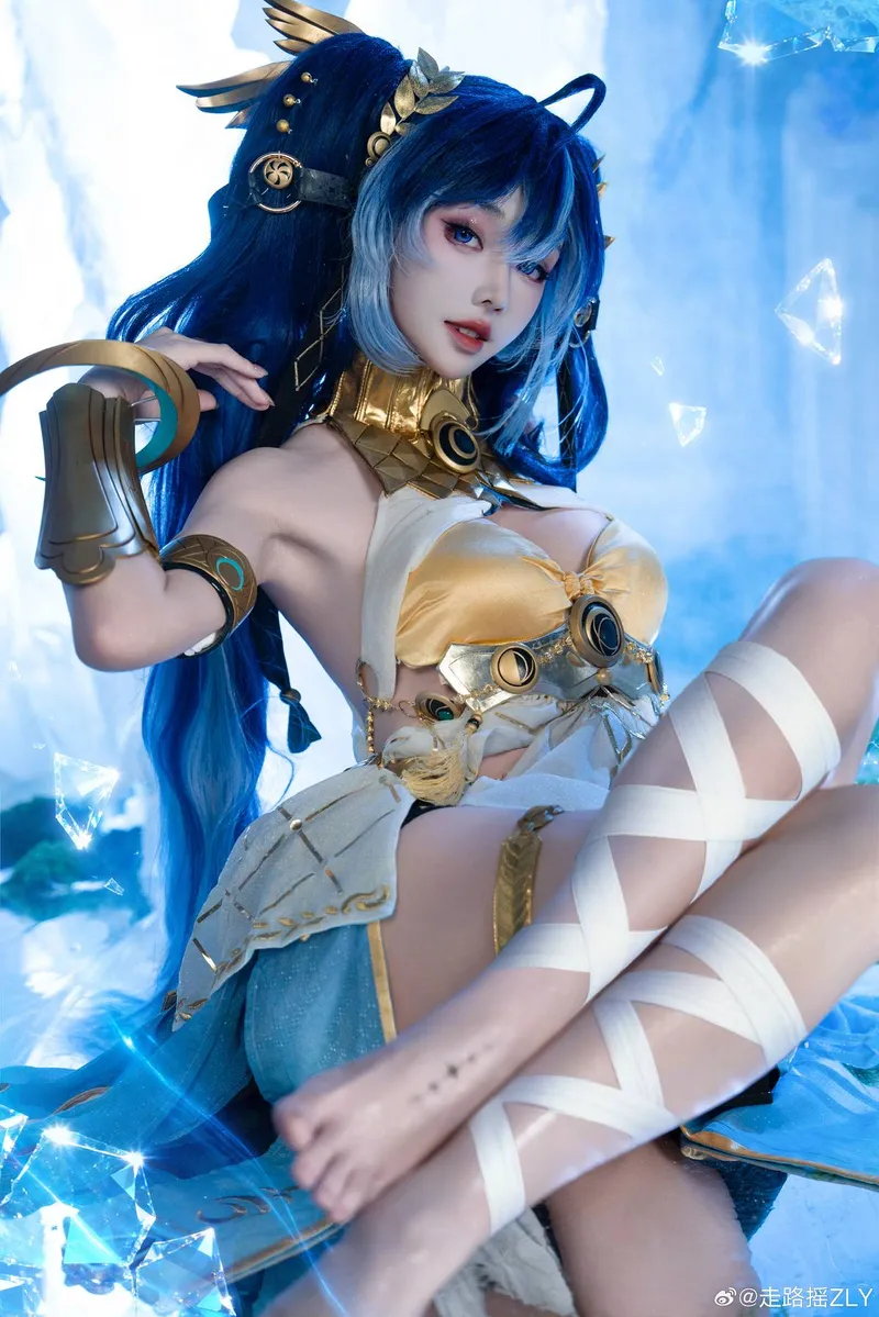 《鸣潮》尤诺cosplay惊艳亮相