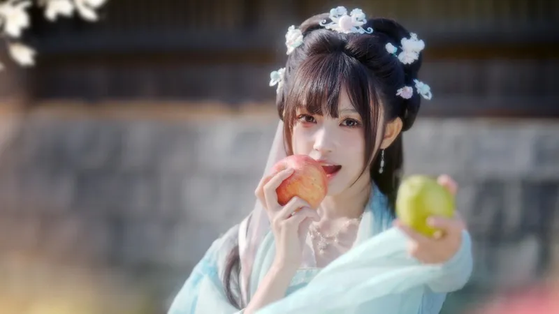 《完蛋!我被美女包围了!2》主机版上线