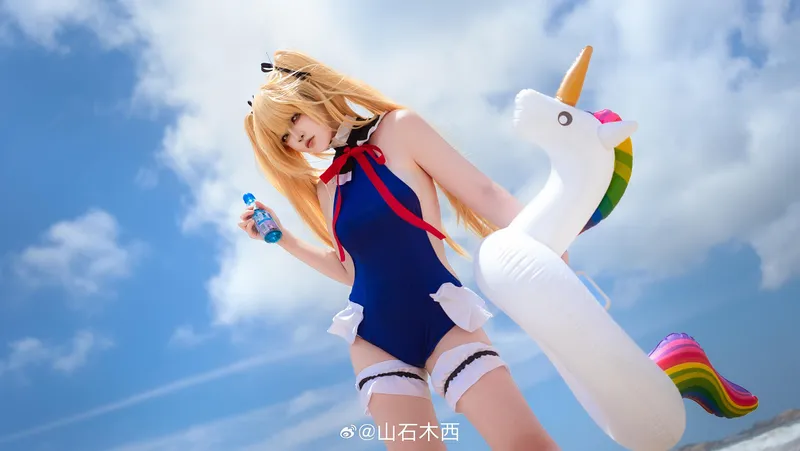 《碧蓝航线》玛莉萝丝Cosplay展示-精美角色还原