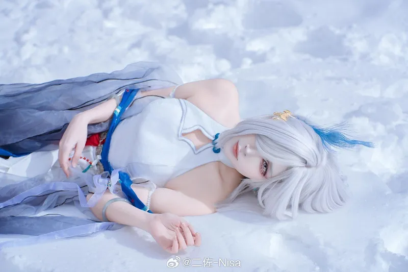 《原神》申鹤Cosplay展示