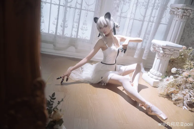 《明日方舟》多萝西cosplay