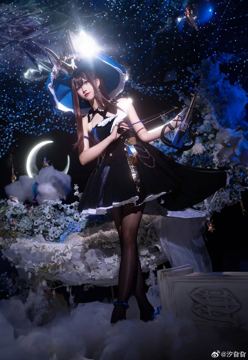 《明日方舟》阿米娅cosplay