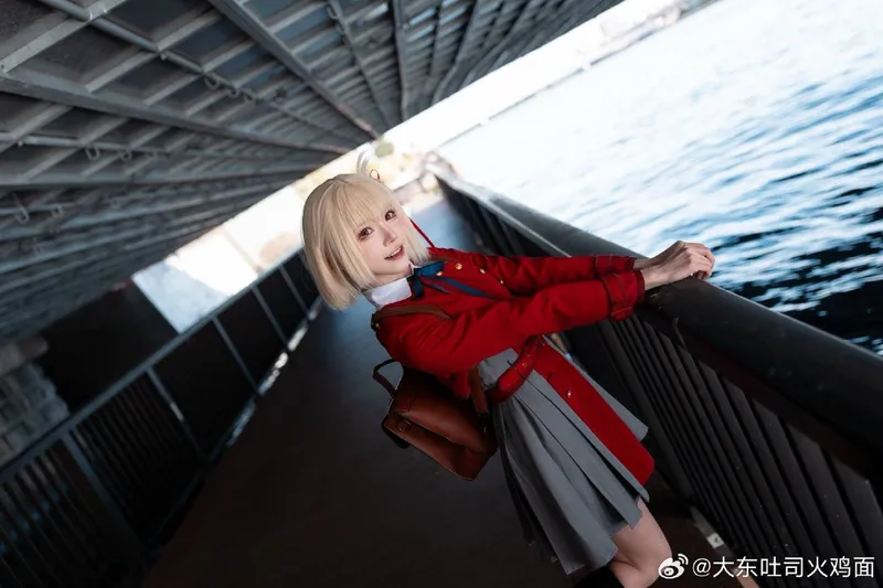《LycorisRecoil》锦木千束cosplay