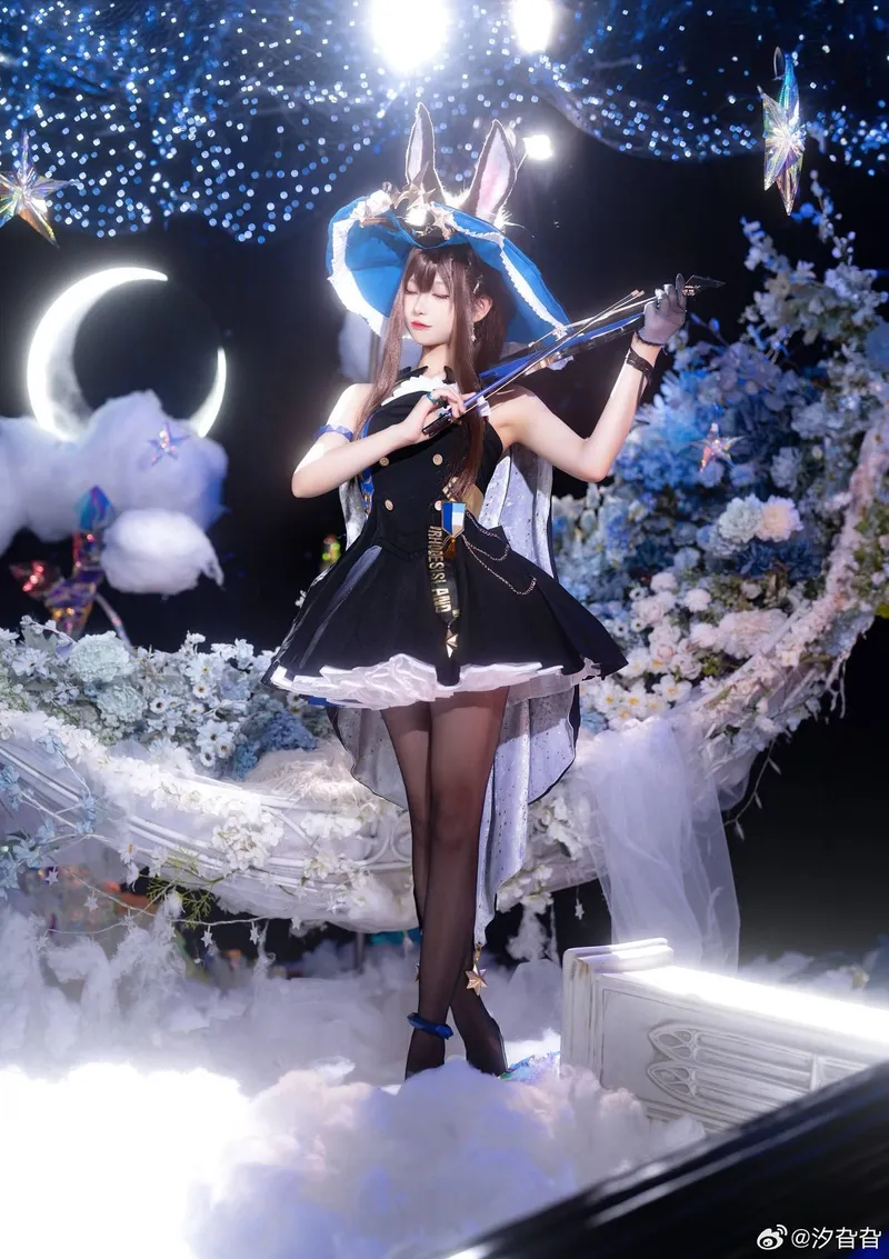 《明日方舟》阿米娅cosplay