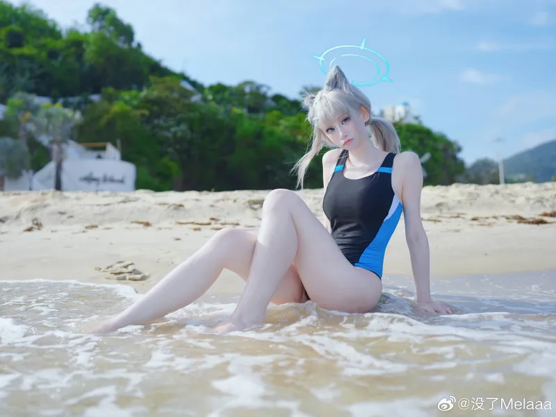 《蔚蓝档案》砂狼白子cosplay