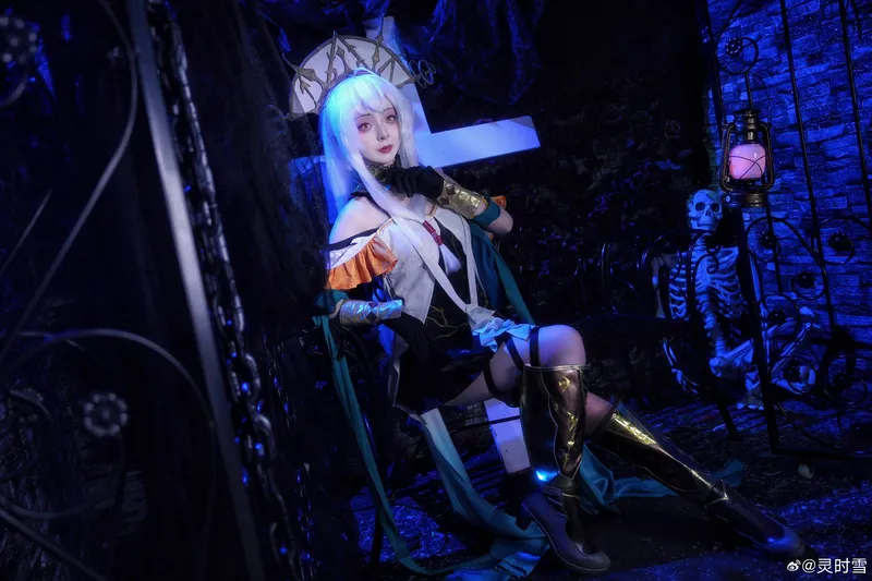 《明日方舟》浊心斯卡蒂cosplay展示