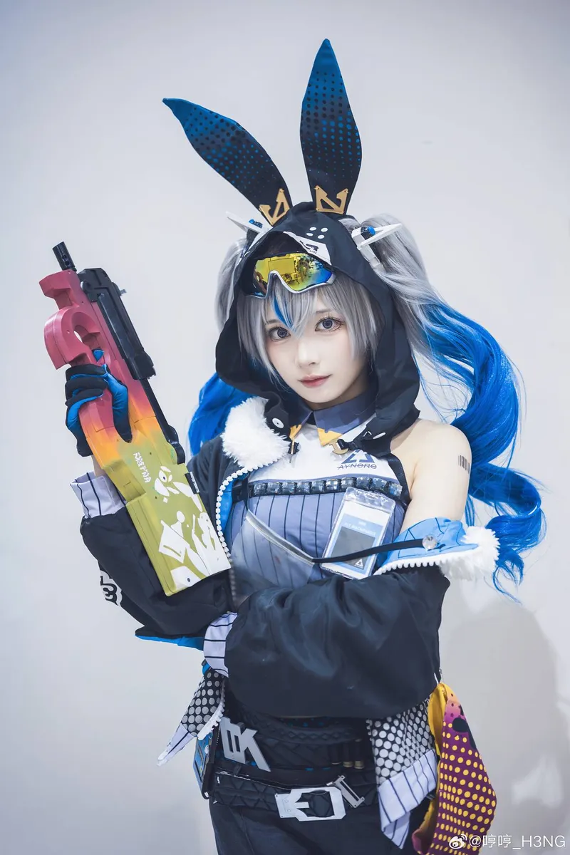 《崩坏3》迷城骇兔cosplay服装与妆造还原