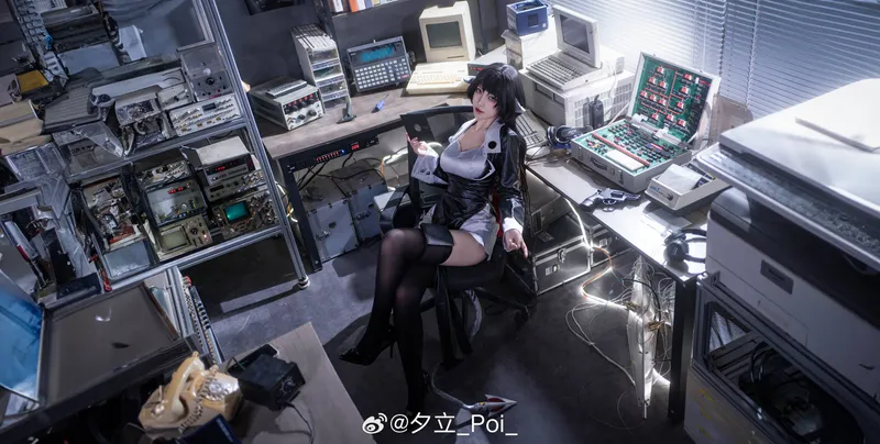 《绝区零》简杜cosplay展示