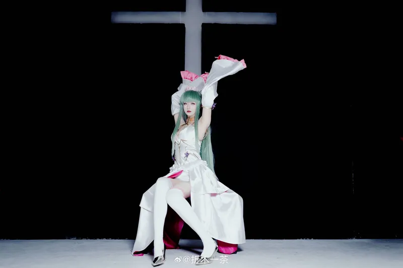 《反叛的鲁路修》C.C.角色Cosplay展示