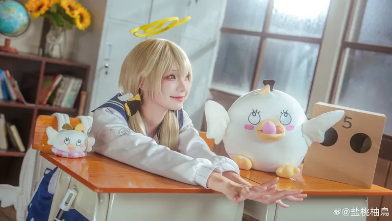 《蔚蓝档案》日富美cosplay