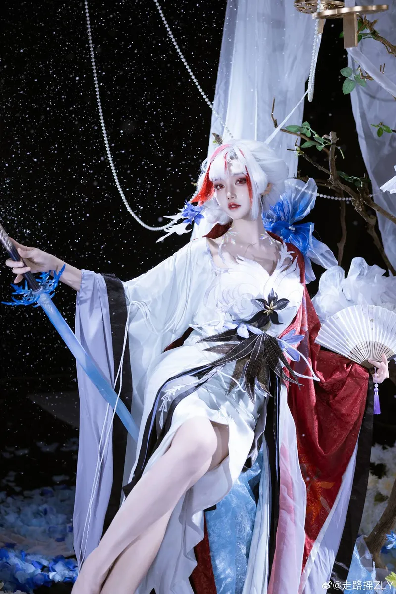 《阴阳师》雪御前cosplay展示