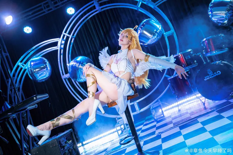 《吊带袜天使》cosplay展示