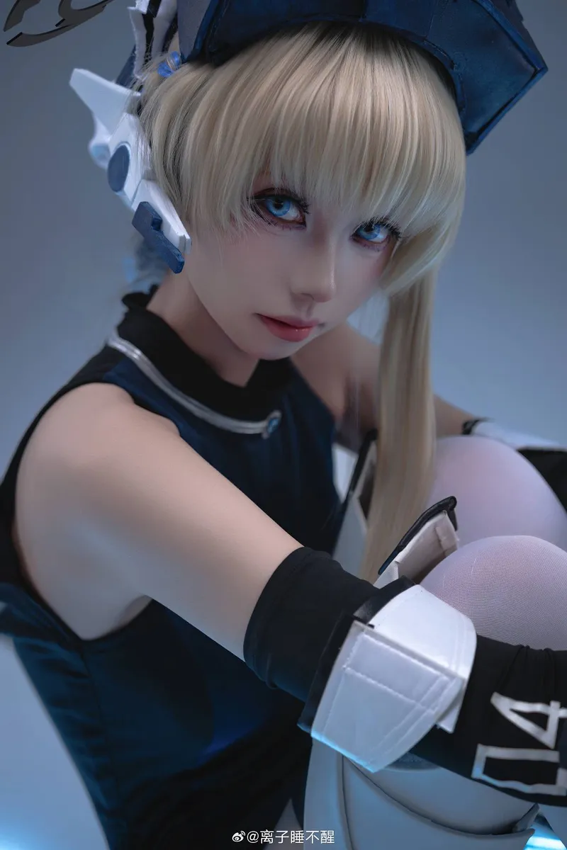 《蔚蓝档案》飞鸟马时cosplay展示