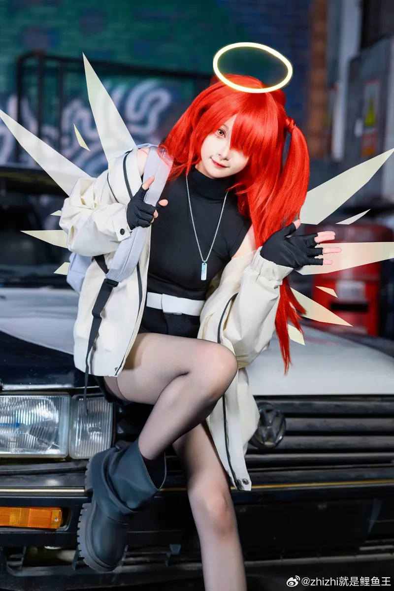 《明日方舟》新约能天使cosplay展示