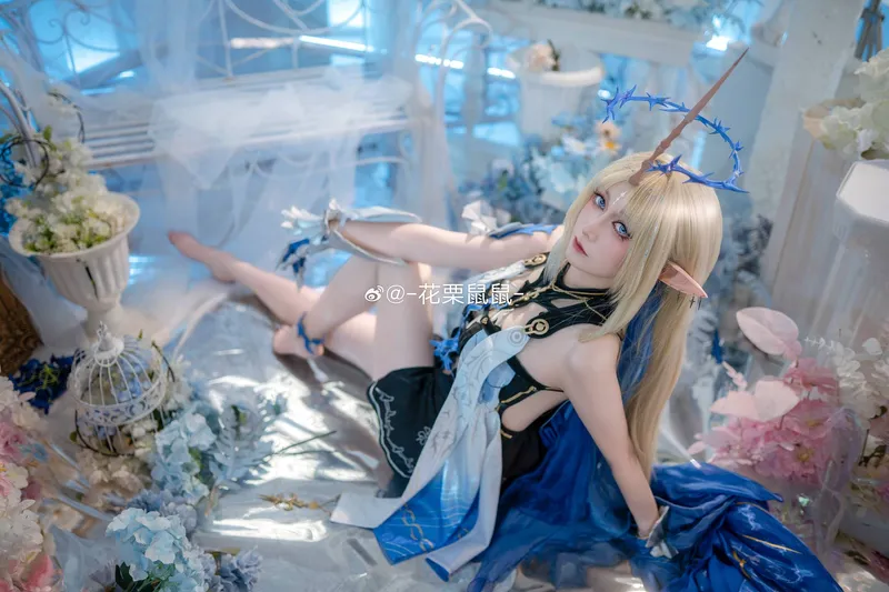 《鸣潮》卡提希娅cosplay展示