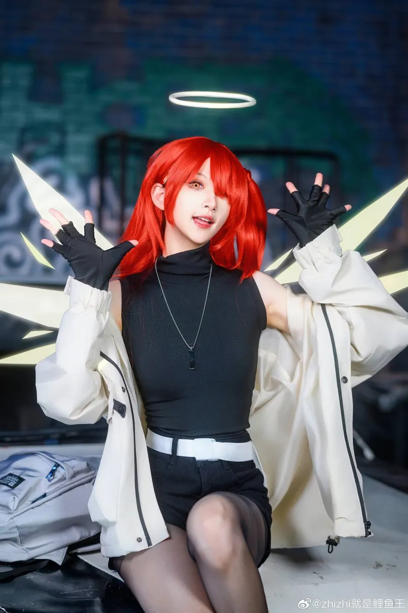 《明日方舟》新约能天使cosplay展示