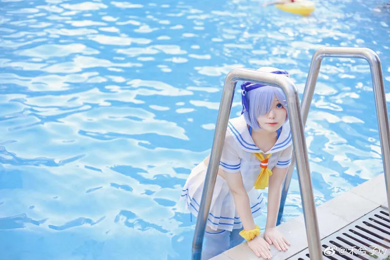 《Re:从零开始的异世界生活》蕾姆cosplay