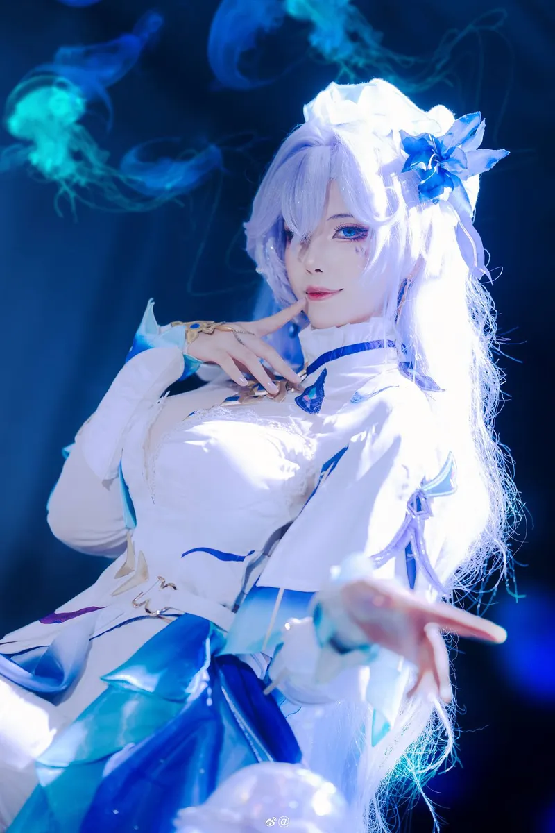 《鸣潮》坎特蕾拉cosplay