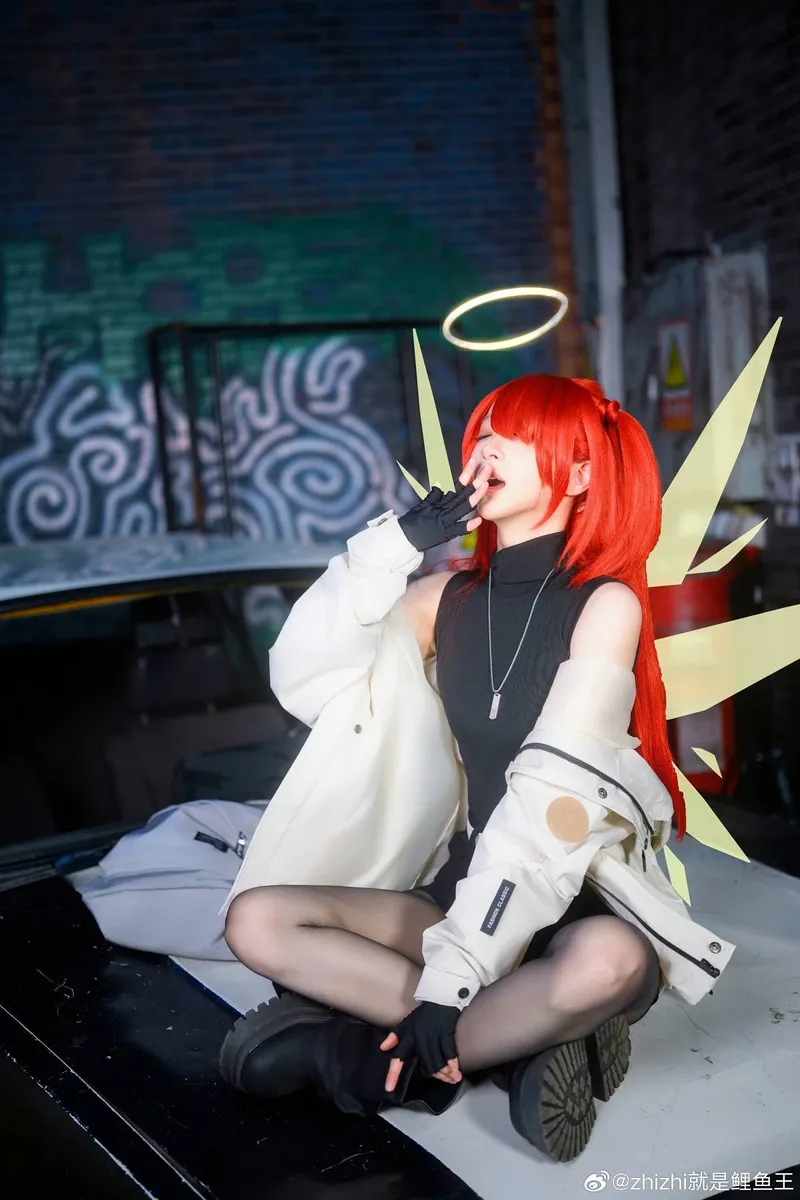 《明日方舟》新约能天使cosplay展示