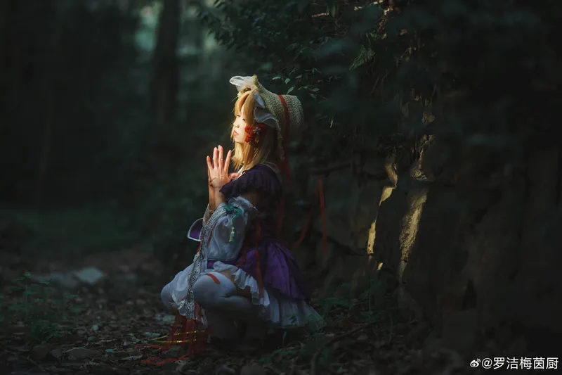 《东方Project》泄矢诹访子cosplay展示