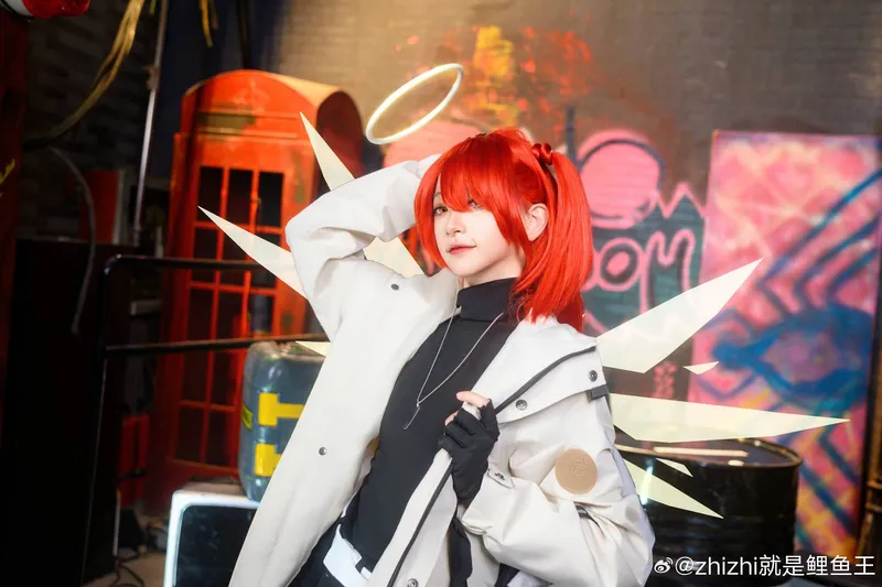 《明日方舟》新约能天使cosplay展示