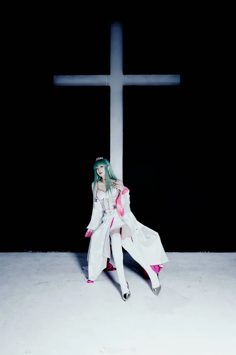 《反叛的鲁路修》C.C.角色Cosplay展示