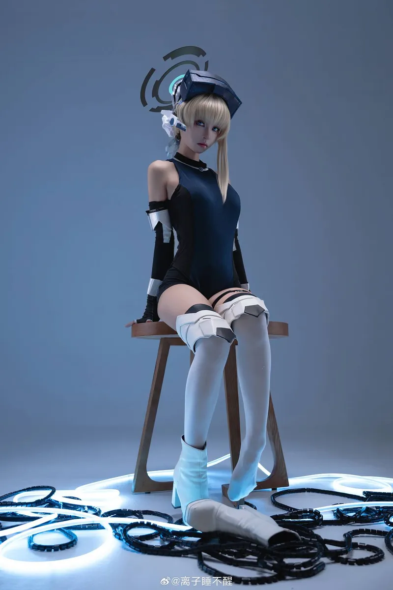 《蔚蓝档案》飞鸟马时cosplay展示