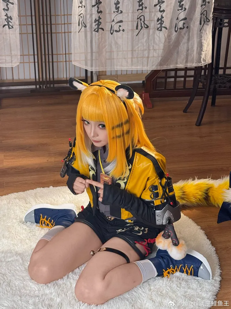 《绝区零》橘福福cosplay展示