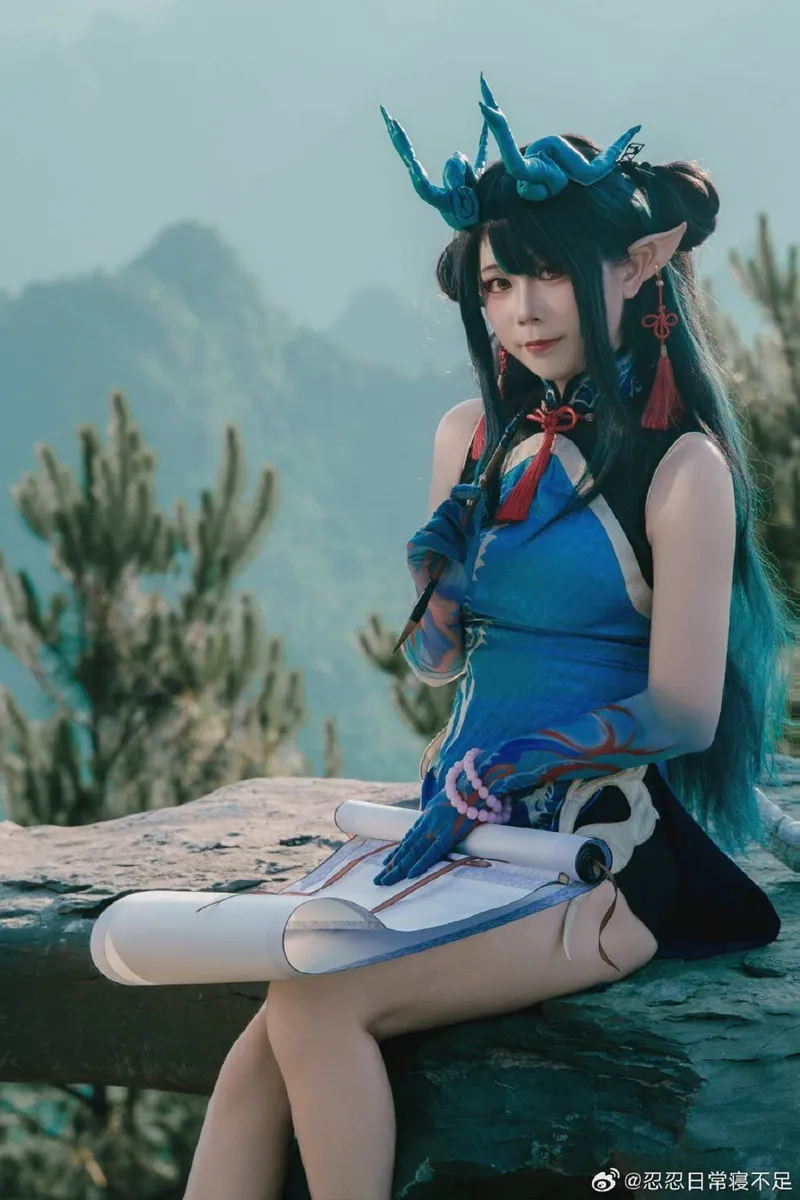 《明日方舟》夕角色Cosplay展示