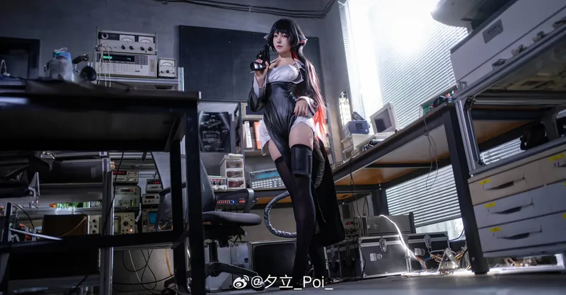 《绝区零》简杜cosplay展示