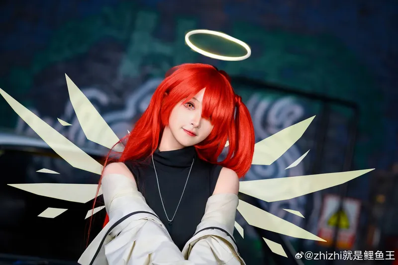 《明日方舟》新约能天使cosplay展示