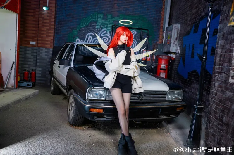 《明日方舟》新约能天使cosplay展示