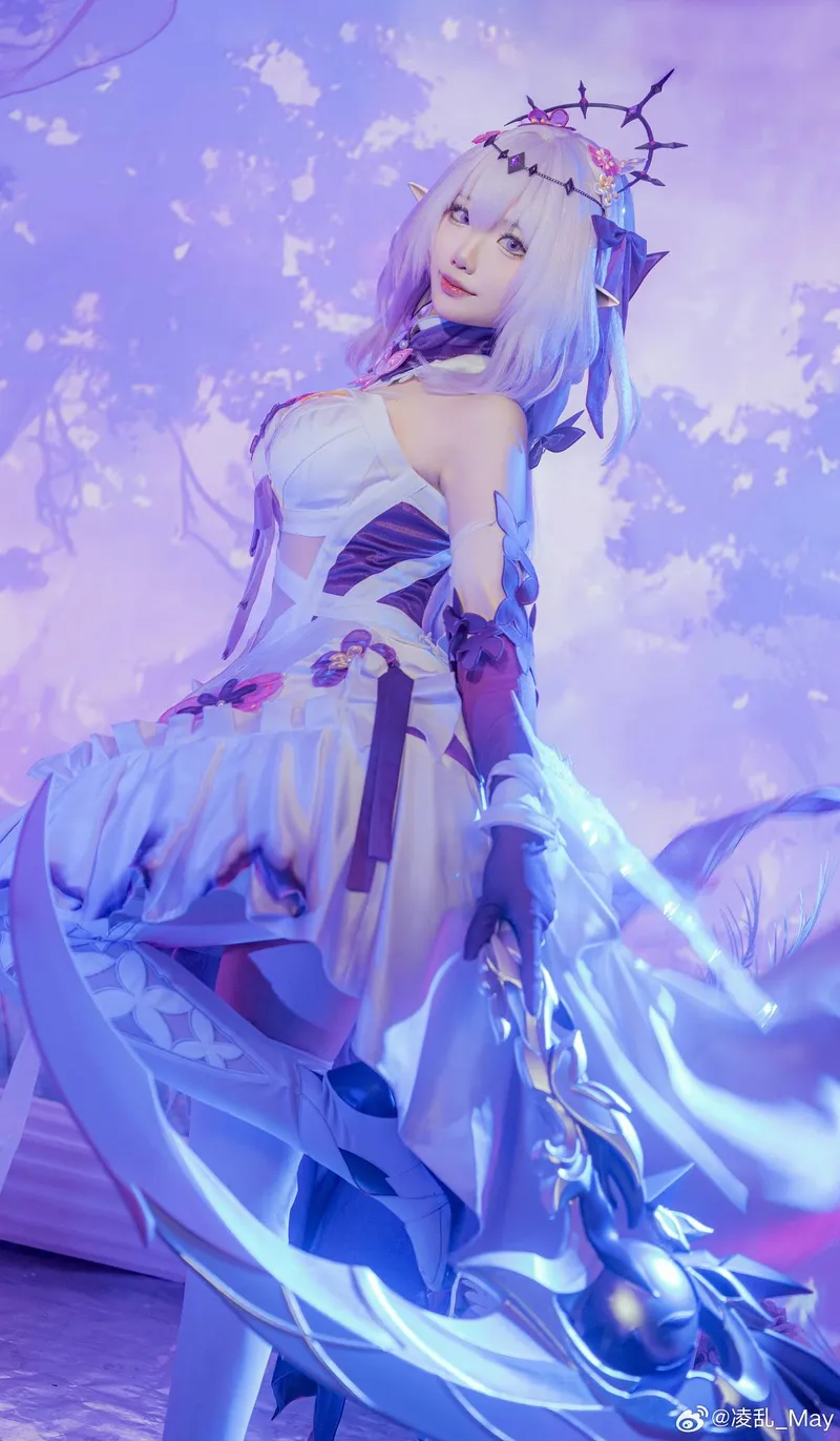 《崩坏星穹铁道》遐蝶cosplay展示