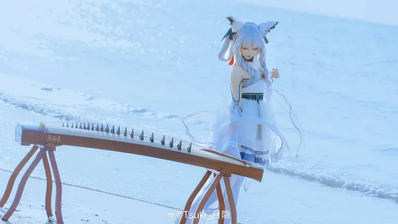 《明日方舟》白面鸮cosplay