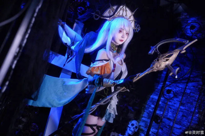 《明日方舟》浊心斯卡蒂cosplay展示