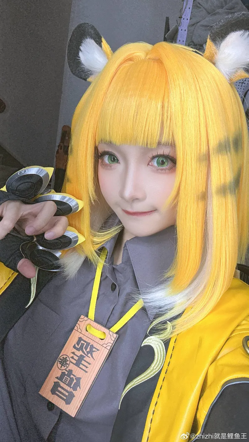 《绝区零》橘福福cosplay展示