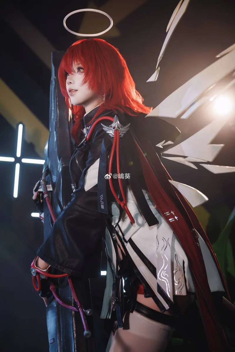 《明日方舟》新约能天使cosplay